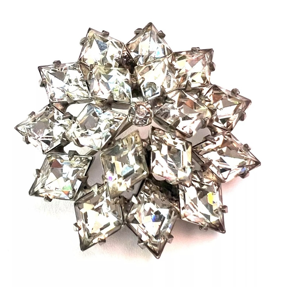 Vintage Unsigned Kramer 1950s Clear Rhinestone Brooch Domed